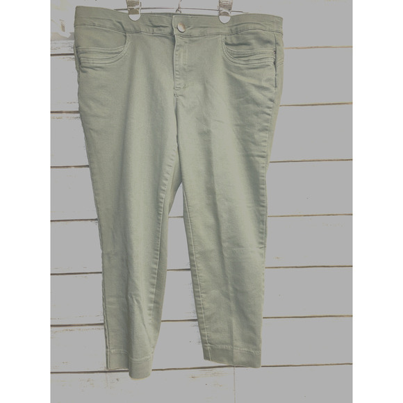 Christopher & Banks Khaki Green Tapered Straight Fit Mid Rise Stretchy Pants 16P - Picture 1 of 10